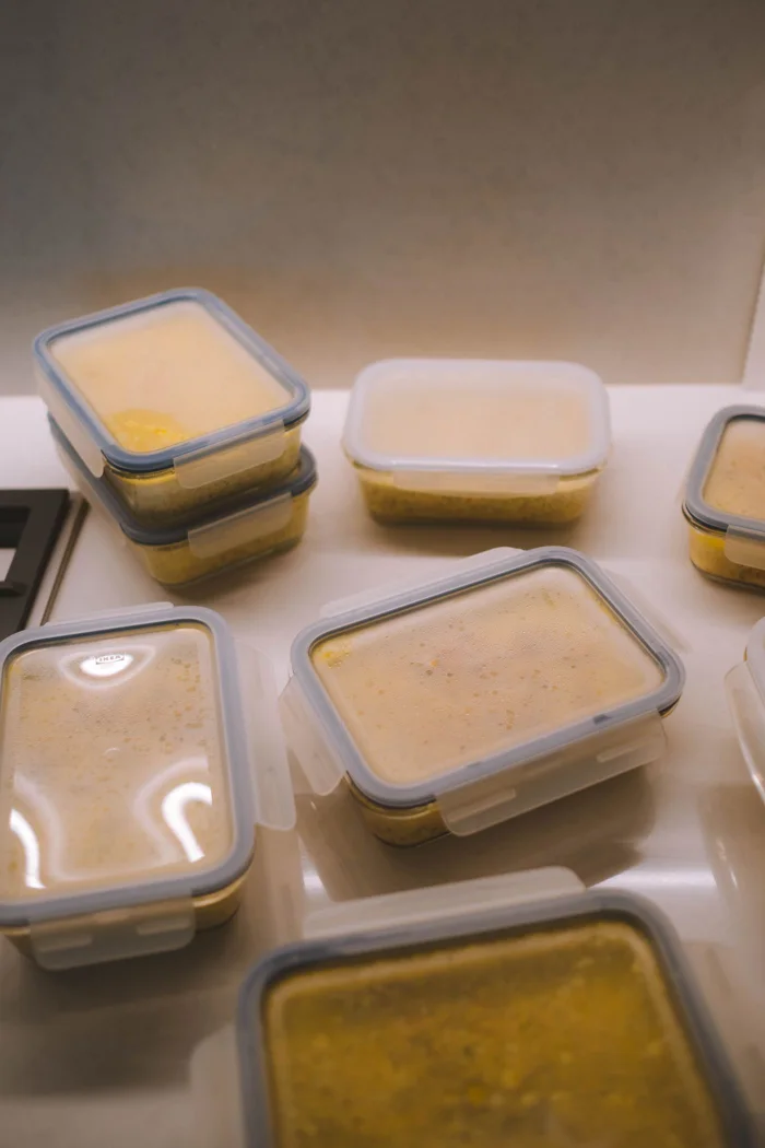 Food containers and their lids.